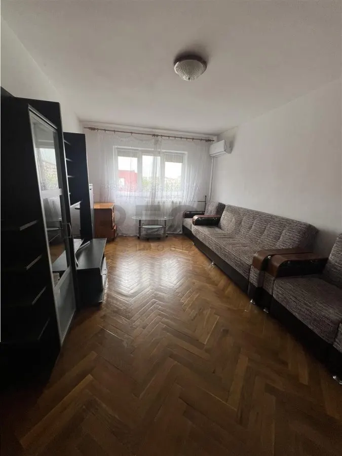 RECO Apartament 3 camere decomandat, tip PB, lânga Piata Rogerius - foto 1