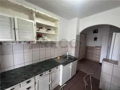 RECO Apartament 3 camere decomandat, tip PB, lânga Piata Rogerius - foto 4