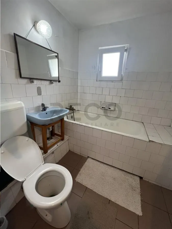 RECO Apartament 3 camere decomandat, tip PB, lânga Piata Rogerius - foto 7