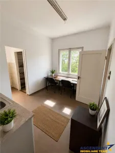 Spatiu pretabil:birouri/ cabinete/ servicii, acces stradal,curte proprie,Central,Targu Mures - foto 9