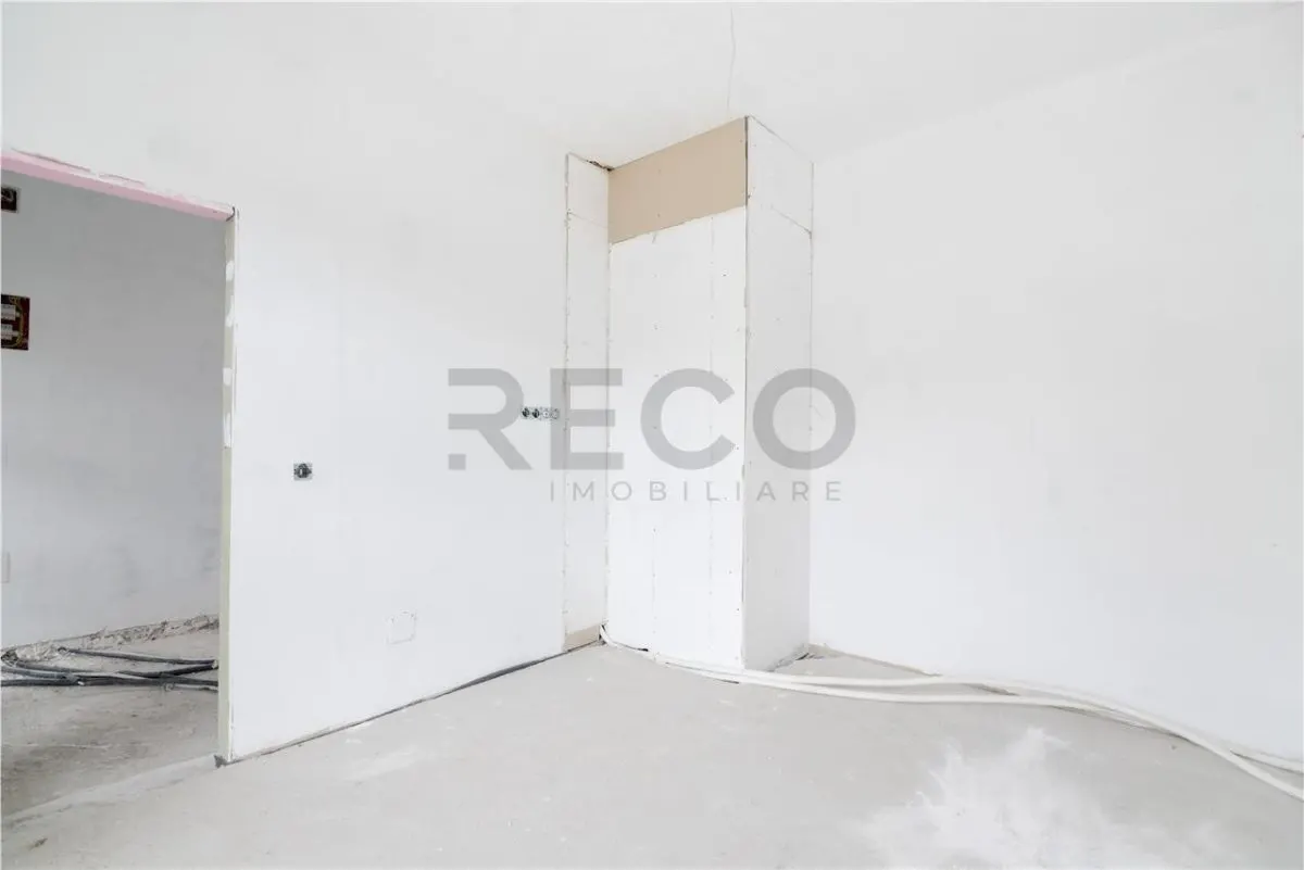 RECO apartament cu 3 camere parter + 2 etaje Oradea zona dealuri - foto 4