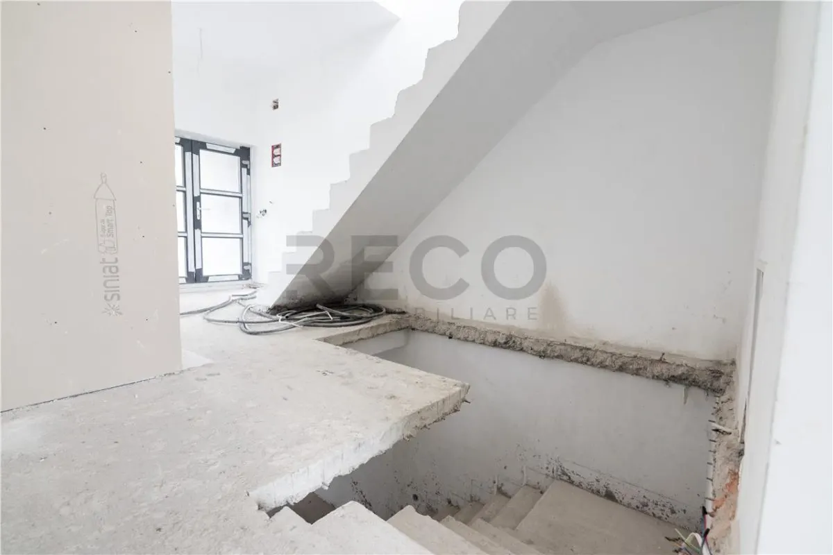 RECO apartament cu 3 camere parter + 2 etaje Oradea zona dealuri - foto 8