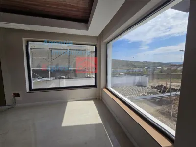 Vila de lux in Miroslava: 4 camere, 2 terase, eficienta energetic - foto 3