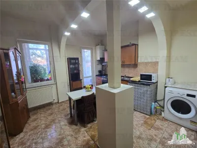 Ocazie! Apartament central 110 mp langa Piata Victoriei| Ideal locuita sau birou | 4 camere |  et.2/7 | - foto 2