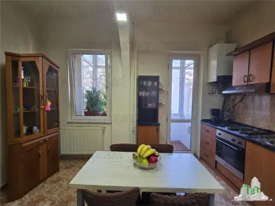 Ocazie! Apartament central 110 mp langa Piata Victoriei| Ideal locuita sau birou | 4 camere |  et.2/7 | - foto 5