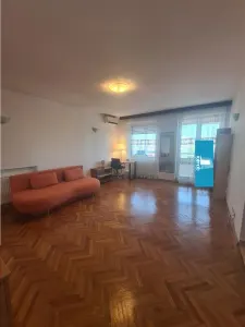 Ferdinand, 50 mp., centrala proprie, deosebita - Bucuresti