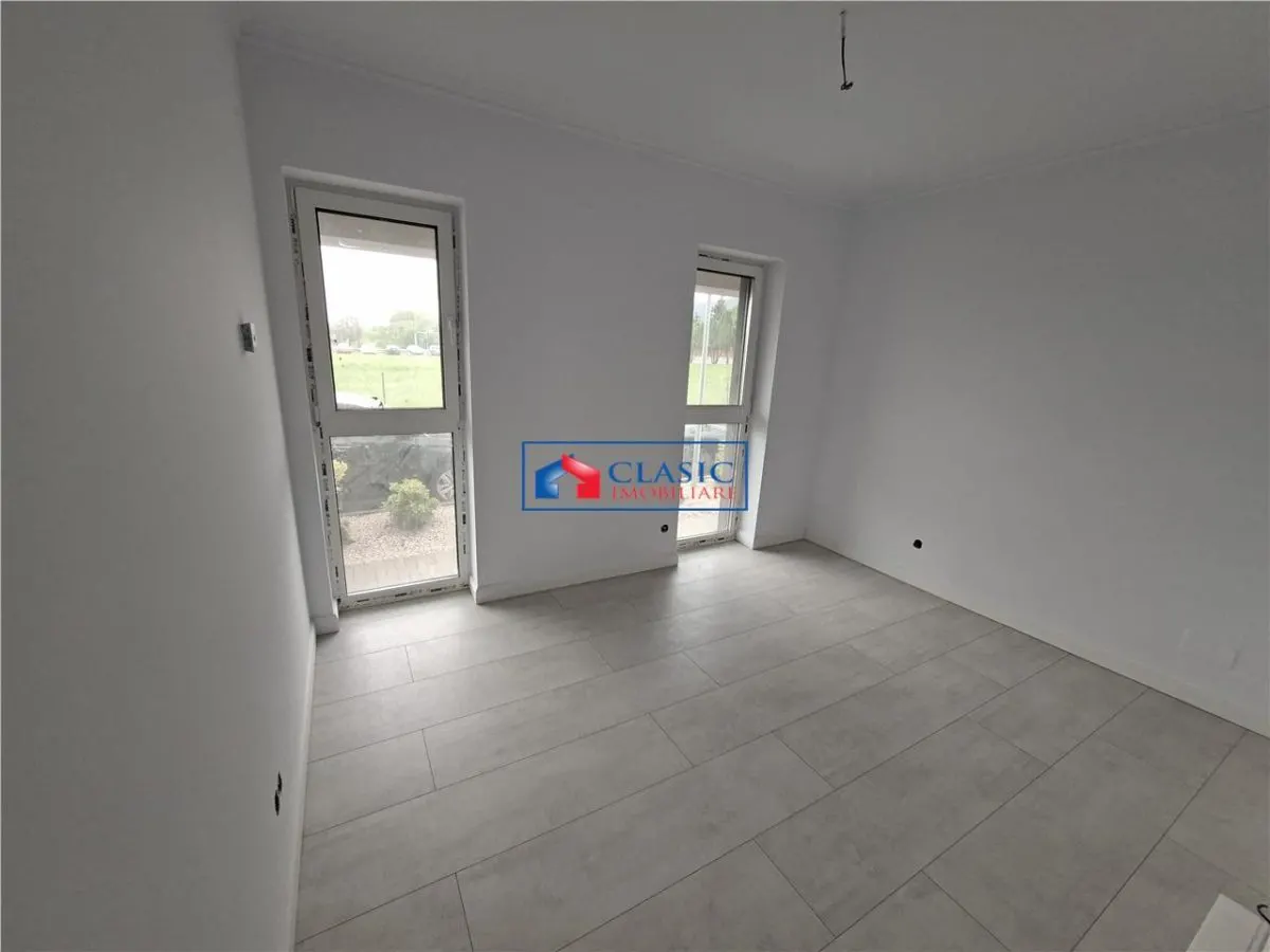 Vanzare apartament 4 camere de LUX bloc nou zona VIVO Floresti - foto 4