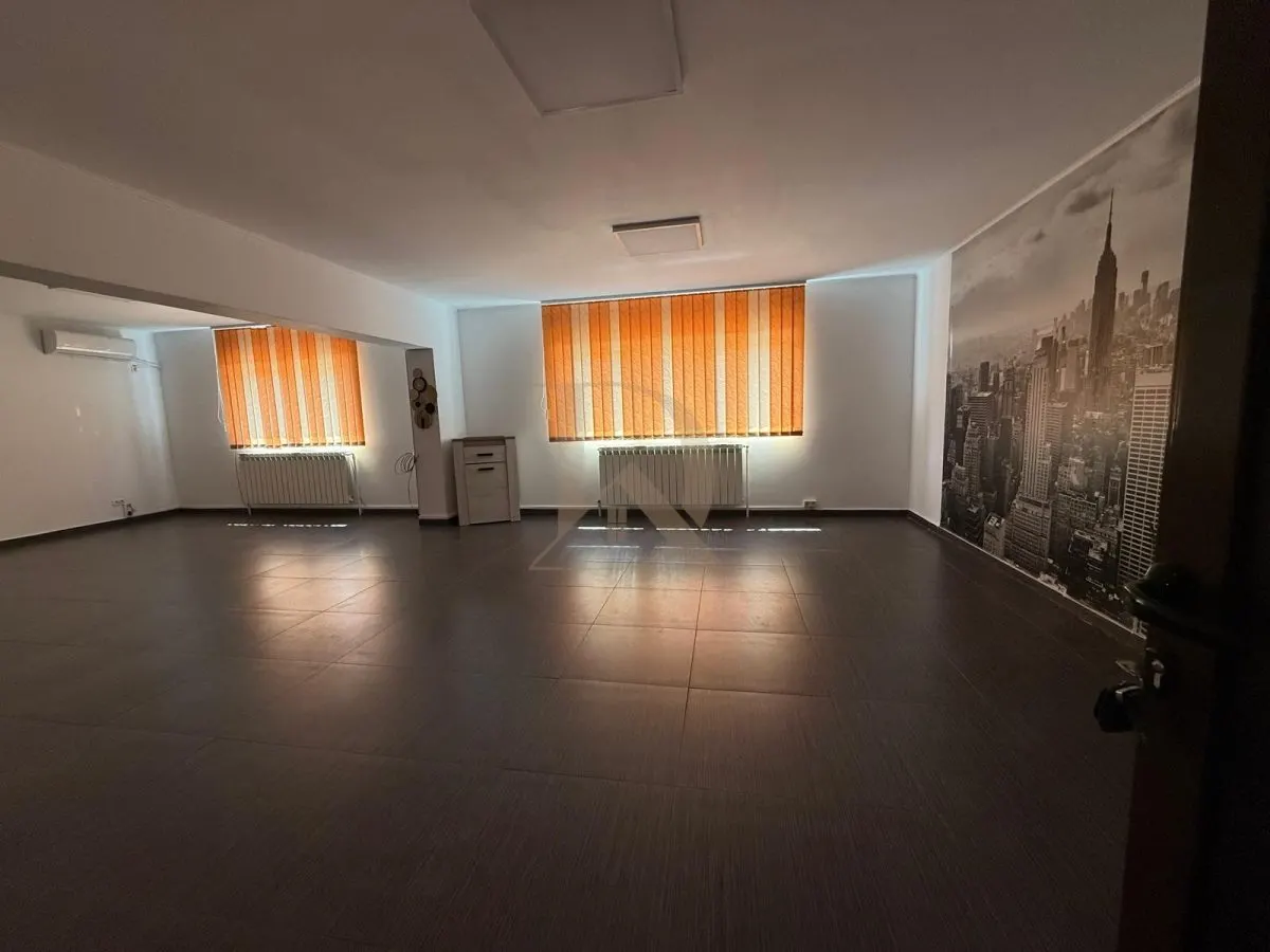 Spatiu birou Copou - Facultatea de Arte 60 mp 2 locuri de parcare - foto 3