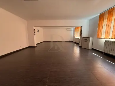 Spatiu birou Copou - Facultatea de Arte 60 mp 2 locuri de parcare - foto 4