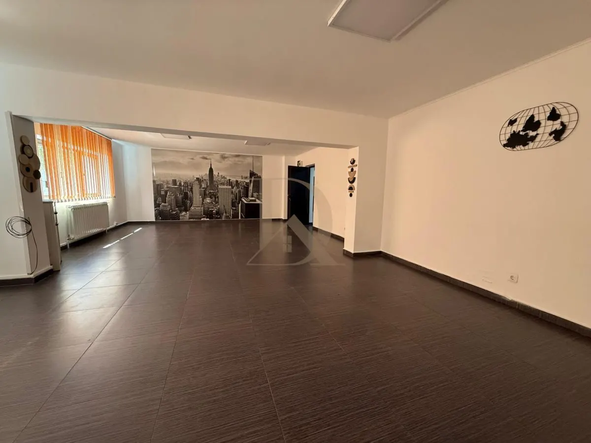 Spatiu birou Copou - Facultatea de Arte 60 mp 2 locuri de parcare - foto 6