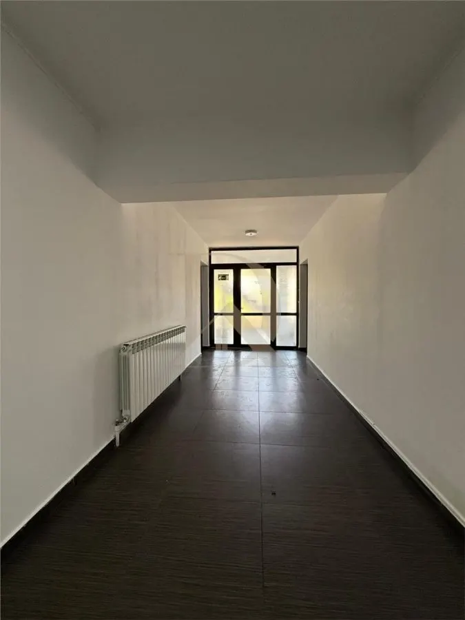 Spatiu birou Copou - Facultatea de Arte 60 mp 2 locuri de parcare - foto 7