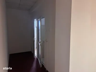 Spaţiu de birouri modern Targu CUCU -1100 EURO - foto 9