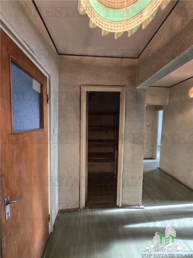 Apartament cu 3 camere in Cartierul Drumul Taberei, sector 6, langa metrou Valea  Ialomitei - foto 7