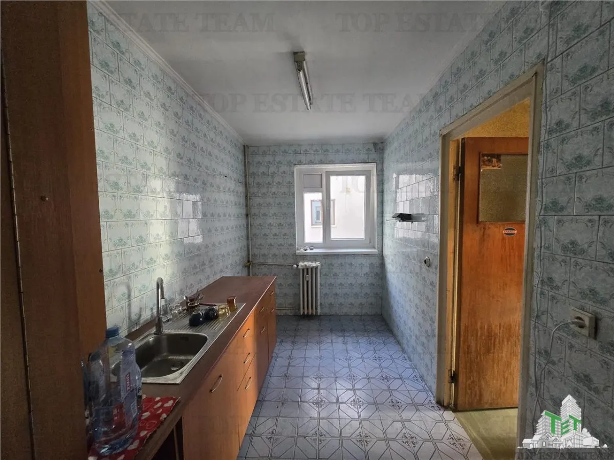 Apartament cu 3 camere in Cartierul Drumul Taberei, sector 6, langa metrou Valea  Ialomitei - foto 10