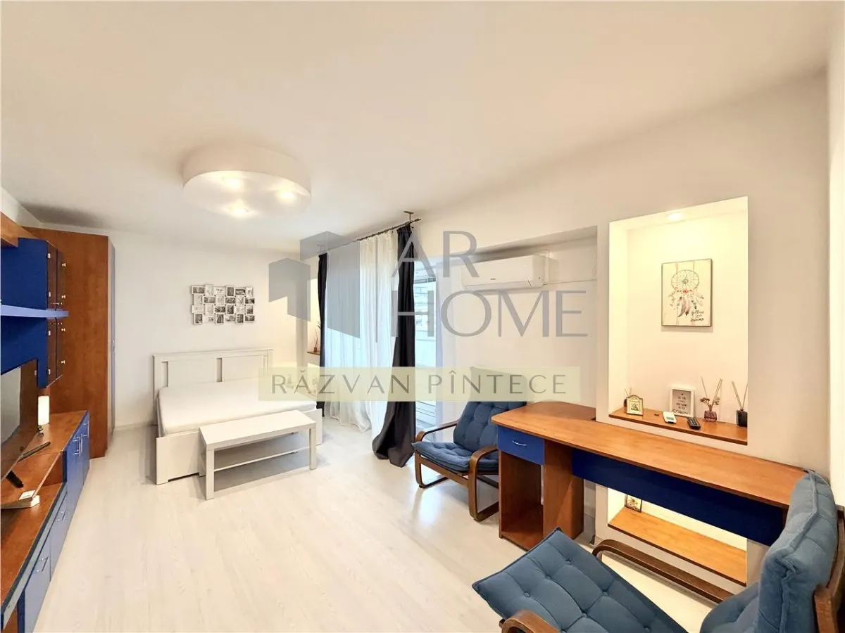 Garsoniera spatioasa cu terasa 20 mp, ultracentral Catedrala, Ploiesti - foto 1