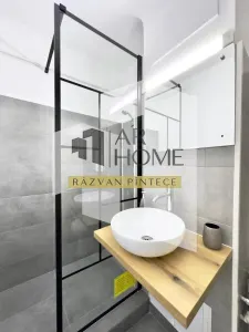 Garsoniera spatioasa cu terasa 20 mp, ultracentral Catedrala, Ploiesti - foto 11