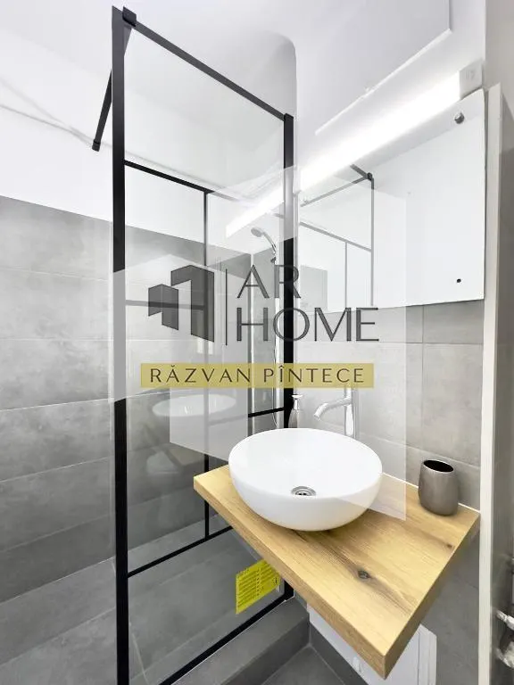 Garsoniera spatioasa cu terasa 20 mp, ultracentral Catedrala, Ploiesti - foto 11