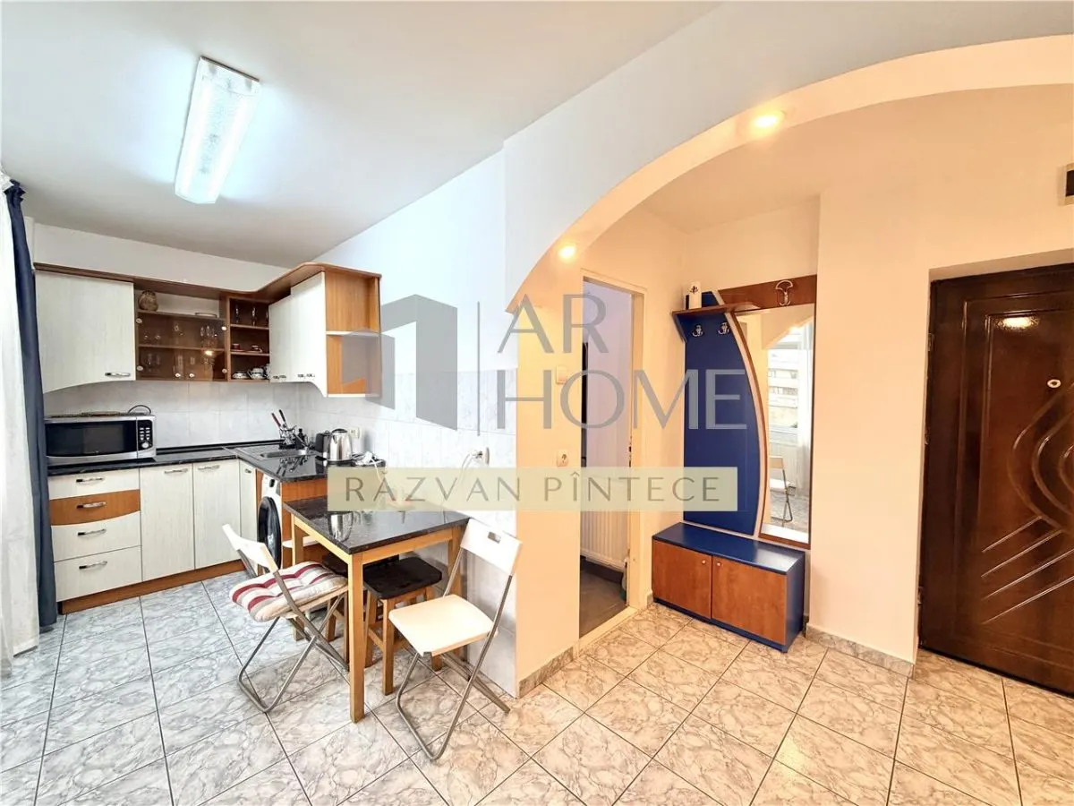 Garsoniera spatioasa cu terasa 20 mp, ultracentral Catedrala, Ploiesti - foto 8