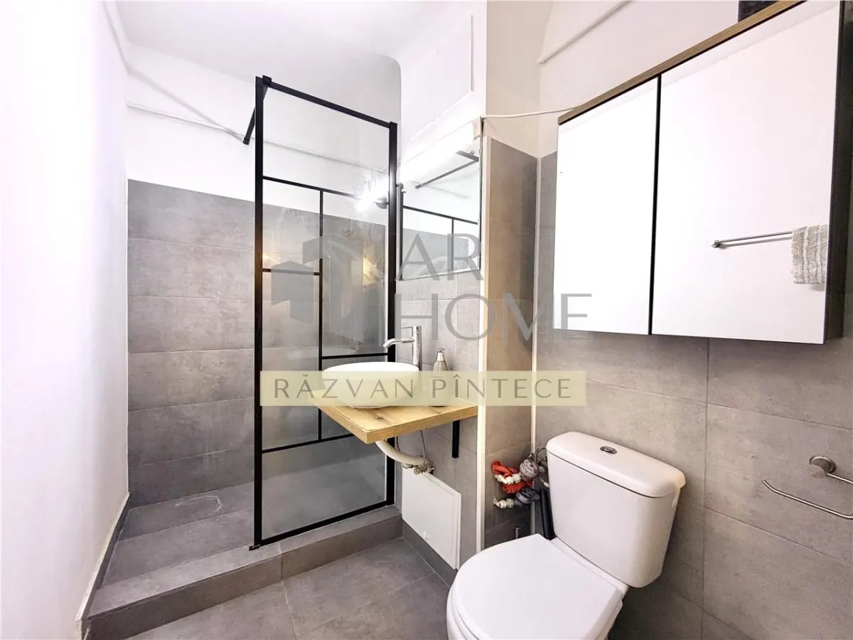 Garsoniera spatioasa cu terasa 20 mp, ultracentral Catedrala, Ploiesti - foto 10