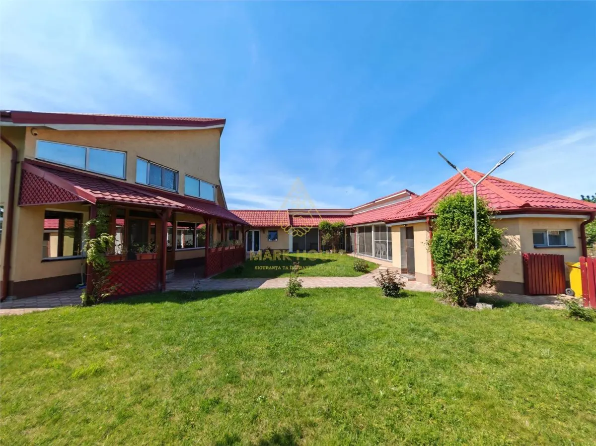 Casa P+E de vanzare in Lilieci â€“ 3.350mp teren intravilan, livada, 2 garaje, panouri solare - foto 2