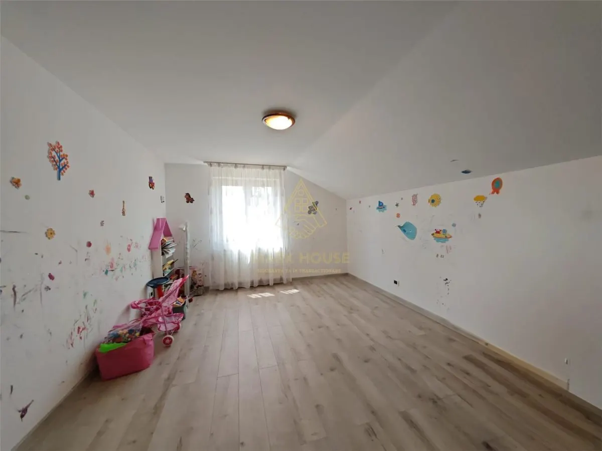 Casa P+E de vanzare in Lilieci â€“ 3.350mp teren intravilan, livada, 2 garaje, panouri solare - foto 12