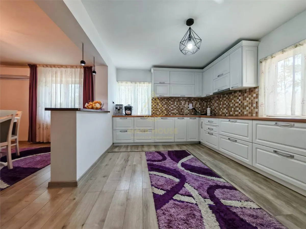 Casa P+E de vanzare in Lilieci â€“ 3.350mp teren intravilan, livada, 2 garaje, panouri solare - foto 5