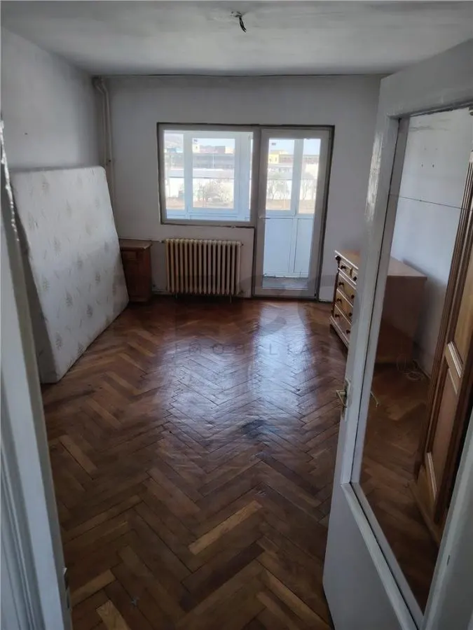 RECO Apartament cu o camera decomandat, Velenta - foto 4