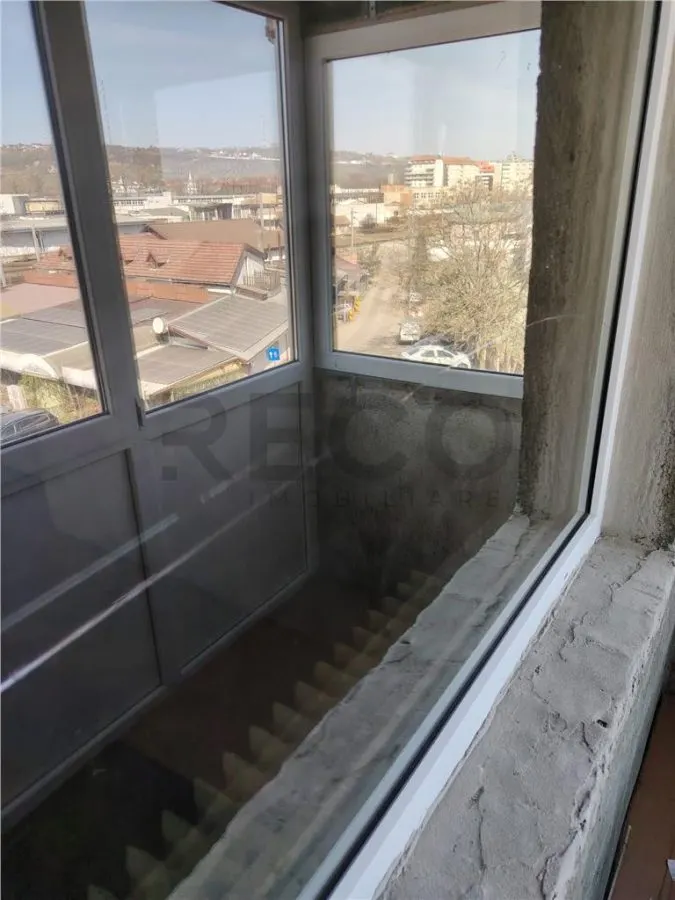 RECO Apartament cu o camera decomandat, Velenta - foto 7