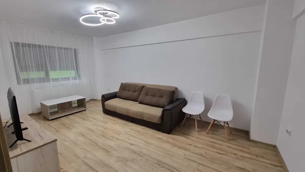 Apartament 2 Camere Decomandat Complex Bucium Confort - 399 euro - foto 3
