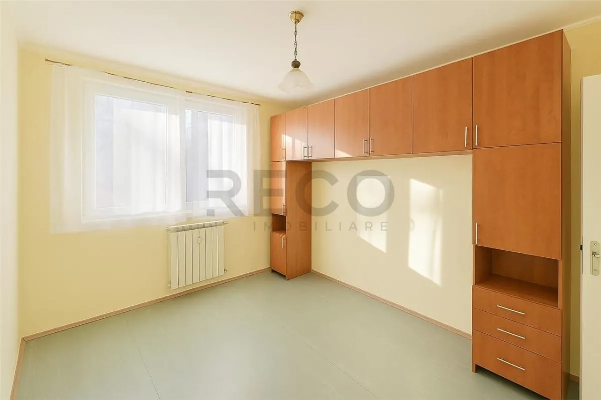 RECO Apartament cu 2 camere pe Aleea Borsecului la etajul 1 - foto 2
