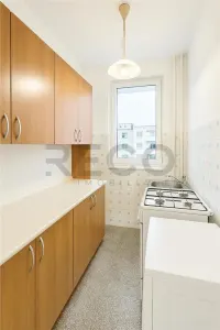 RECO Apartament cu 2 camere pe Aleea Borsecului la etajul 1 - foto 3
