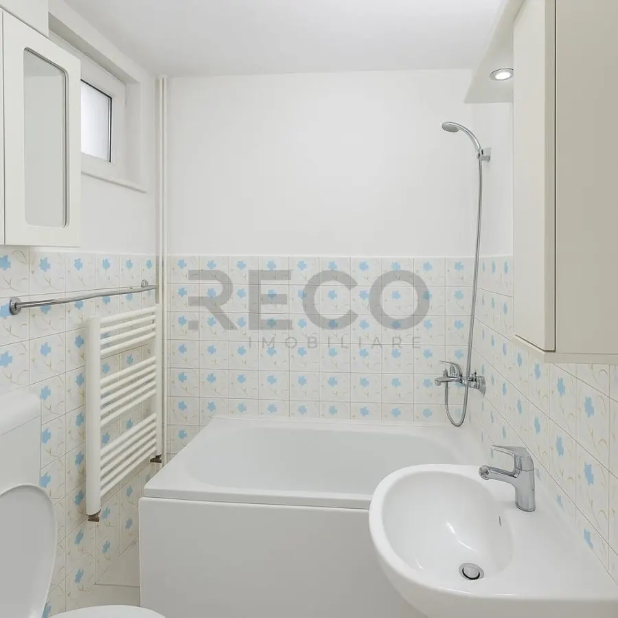 RECO Apartament cu 2 camere pe Aleea Borsecului la etajul 1 - foto 4