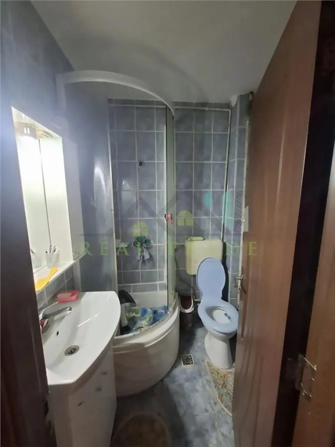 Apartament 4 camere etaj intermediar Tractorul - foto 8