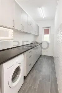 RECO- garsoniera , renovata recent etaj 2 - Oradea