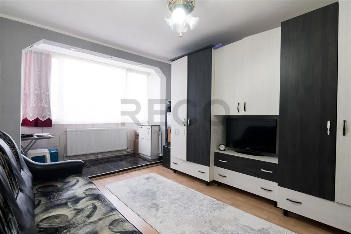 RECO Apartament 3 camere, Decomandat, zona Nufarul, etaj 8din 9, 2 balcoane inchise - foto 6