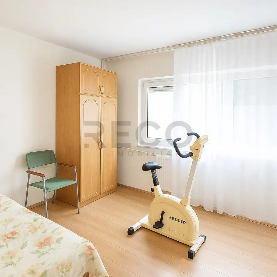 RECO Apartament cu 4 camere, decomandat, in Nufarul, la etajul 1 - foto 5