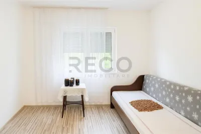 RECO Apartament cu 4 camere, decomandat, in Nufarul, la etajul 1 - foto 8