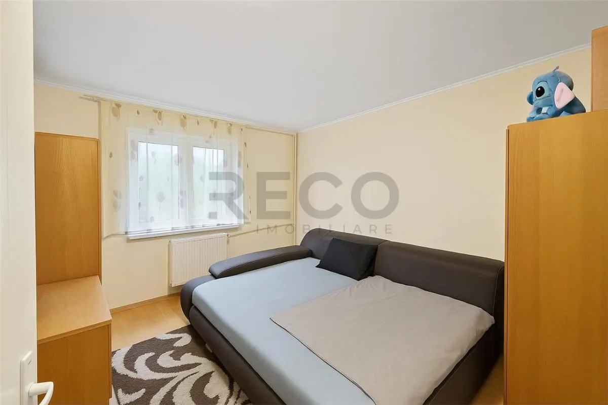 RECO Apartament cu 4 camere, decomandat, in Nufarul, la etajul 1 - foto 9