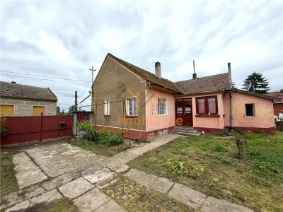 CASA CU TEREN 975 MP | ACCES AUTO | ZONA SANTIMREU | BIHOR - foto 2