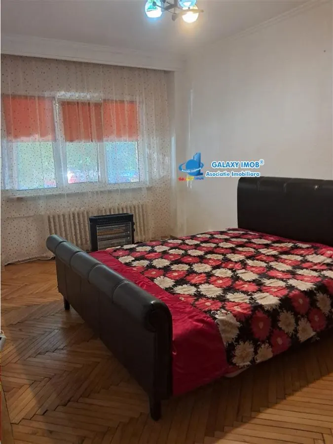 vanzare ap cu 3 camere cf 1 dec  . TRIVALE  . - foto 3