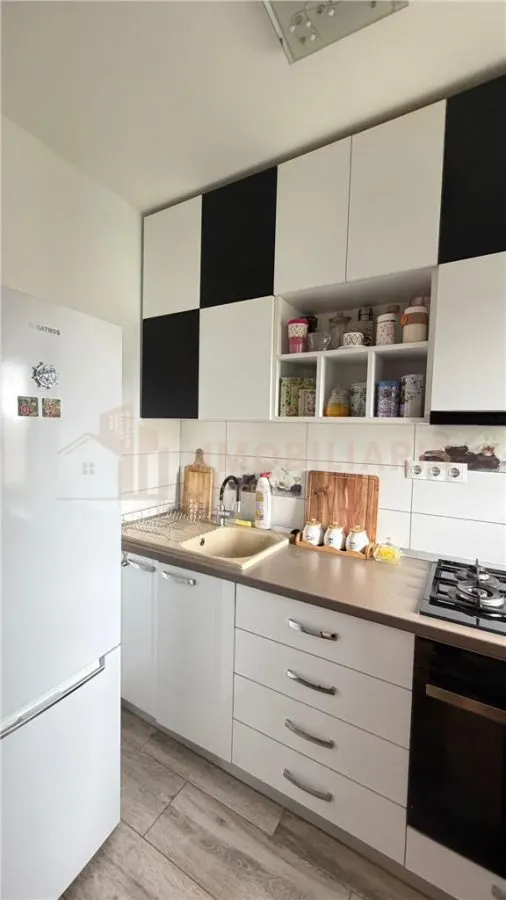 Apartament 2 camere, zona Vlad Tepes - foto 3
