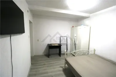 Apartament 2 camere , centrala proprie , zona Centrala - foto 3