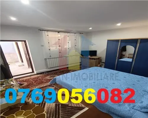 Casa Chercea, doua corpuri cladire, 3 camere, suprafata 256 mp - foto 1