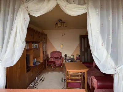 Apartament cu 4 camere zona  9 Mai - Ploiesti