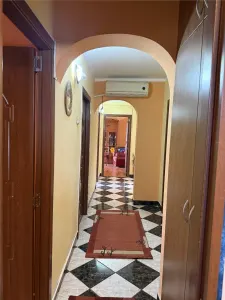 Apartament cu 4 camere zona  9 Mai - foto 11