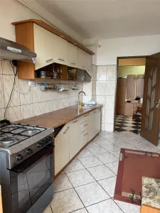 Apartament cu 4 camere zona  9 Mai - foto 13