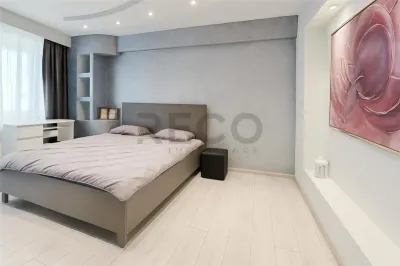 RECO Apartament 4 camere, zona Nufarul, decomandat, renovat, etaj 1 - foto 6
