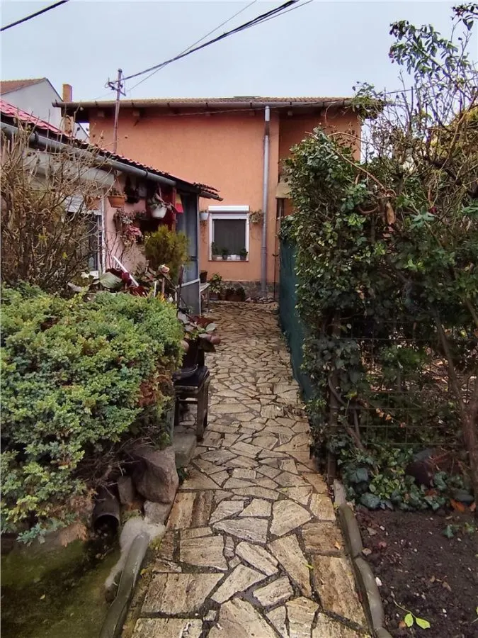 RECO Casa la curte comuna - foto 1