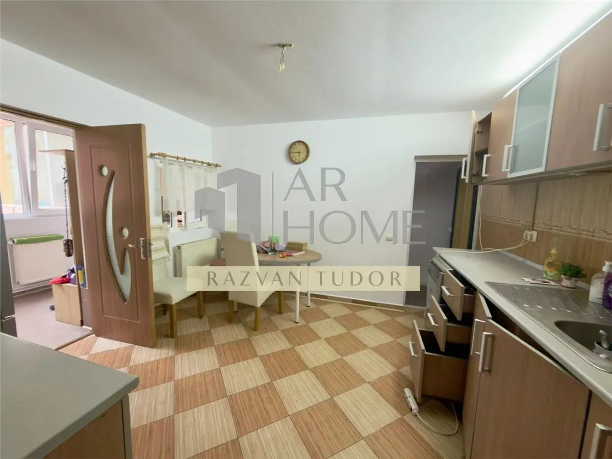 Casa 6 camere ,  garaj , Ploiesti , Zona Afi Palace - foto 7