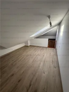 Apartament 2 camere , de inchiriat - Tractorul - foto 4